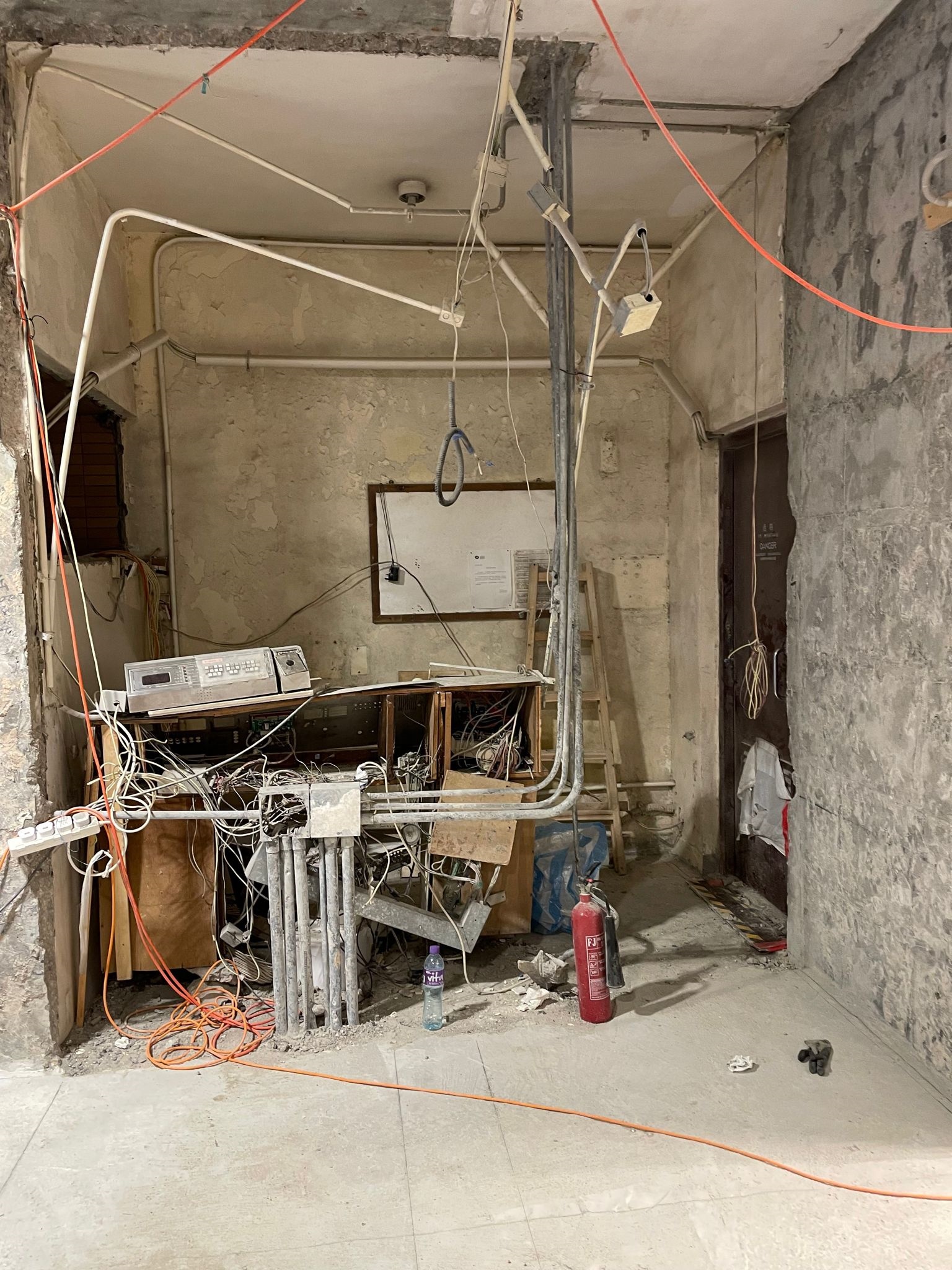 薄扶林置富花園大堂重建工程 施工相片：work0103.jpg