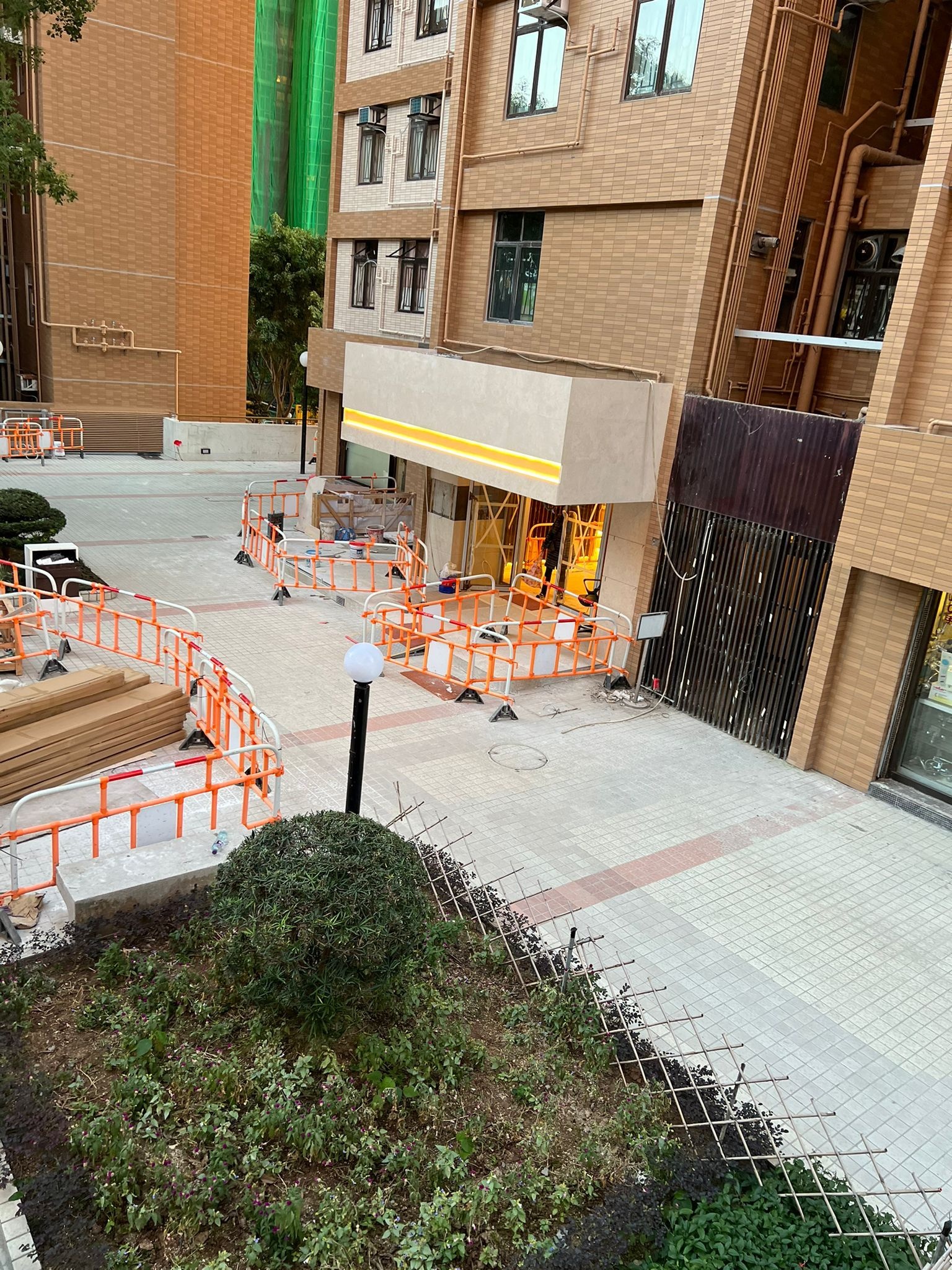 薄扶林置富花園大堂重建工程 施工相片：work0111.jpg